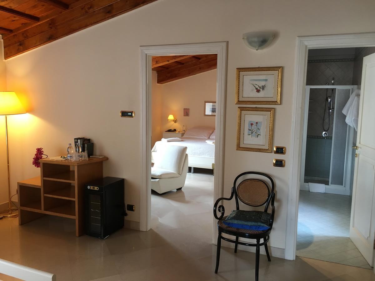 Palazzo Sottile Meninni - Classic Rooms Experience Γκραβίνα Εξωτερικό φωτογραφία