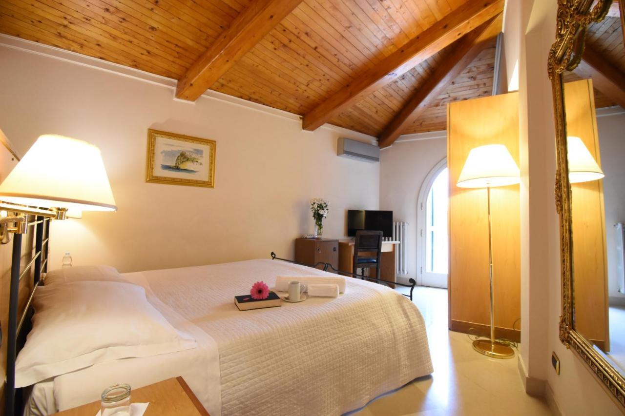 Palazzo Sottile Meninni - Classic Rooms Experience Γκραβίνα Εξωτερικό φωτογραφία